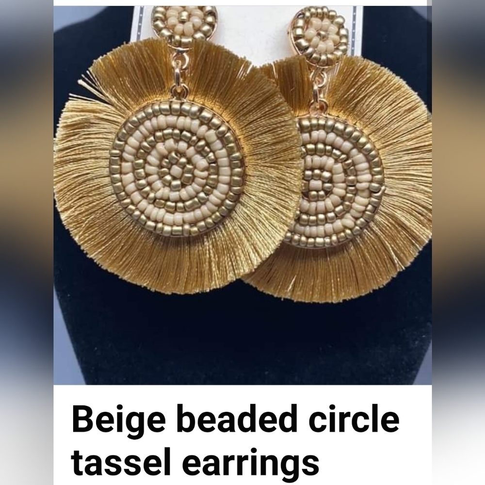 NEW BEIGE BEADED TASSELL HANGING EARRINGS